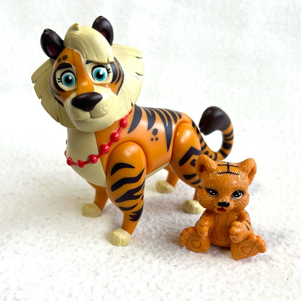 4/$20 Koa Tiger Action Figure (Vida the Vet) and Baby Tiger Cub Figure (Barbie)